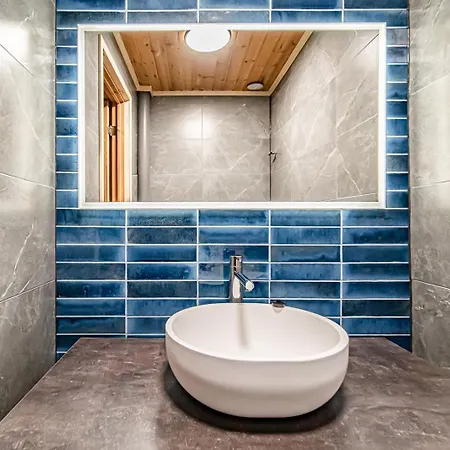 فيلة Hellevi By Aavalevi